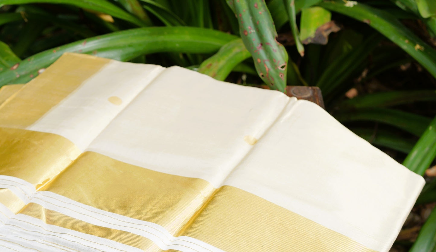 Kerala Tissue Kasavu Saree With Polka Dots